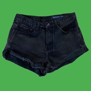 Denim CoLab Saltwater & Song Women's Distressed Black Jean Shorts Size 28